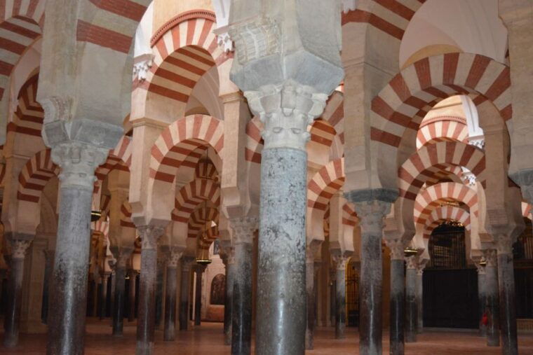 mosque-cathedral-small-group-guided-tour
