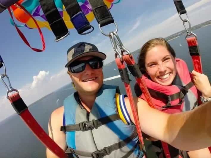 newport-island-style-parasail-experience
