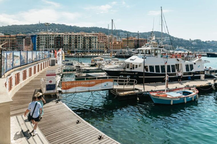 nice-1-hour-sightseeing-cruise-to-villefranche-bay