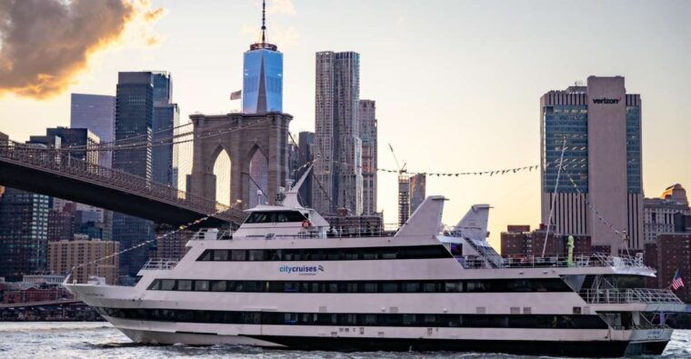 nyc-christmas-eve-buffet-lunch-or-dinner-harbor-cruise