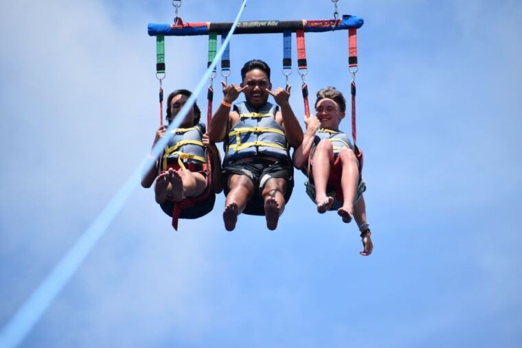 oahu-waikiki-parasailing-2