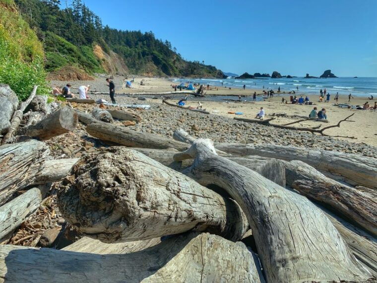 oregon-coast-day-tour-cannon-beach-and-haystack-rock