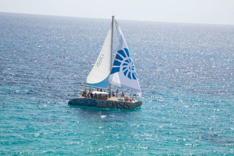 palma-de-mallorca-deluxe-catamaran-sailing-tour-with-meal