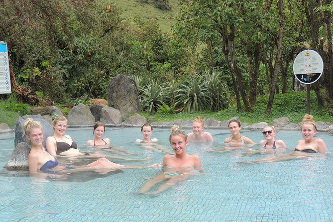 papallacta-hot-springs-and-hummingbirds-farm-day-tour