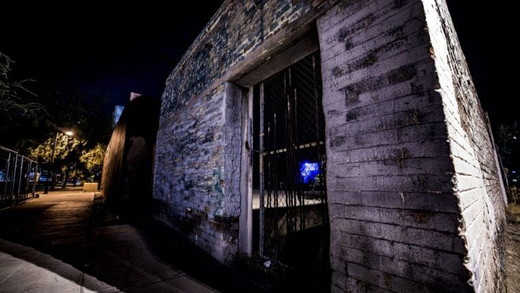 phoenix-ghosts-poltergeists-guided-haunted-walking-tour