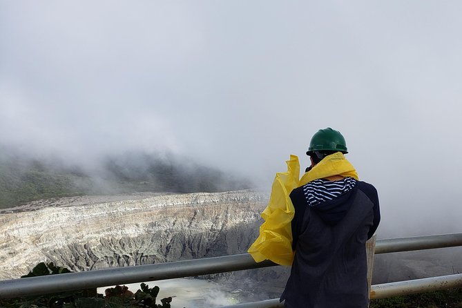 poas-volcano-national-park-half-day-private-tour