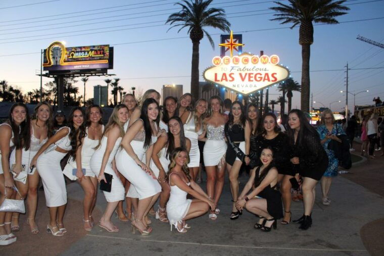 private-2-hour-lv-limo-tour-with-champagne-and-lv-goodies