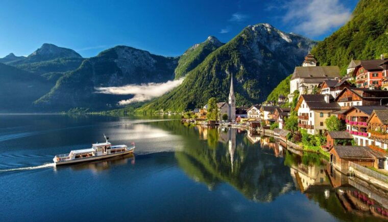 private-day-highlight-tour-of-hallstatt-from-salzburg