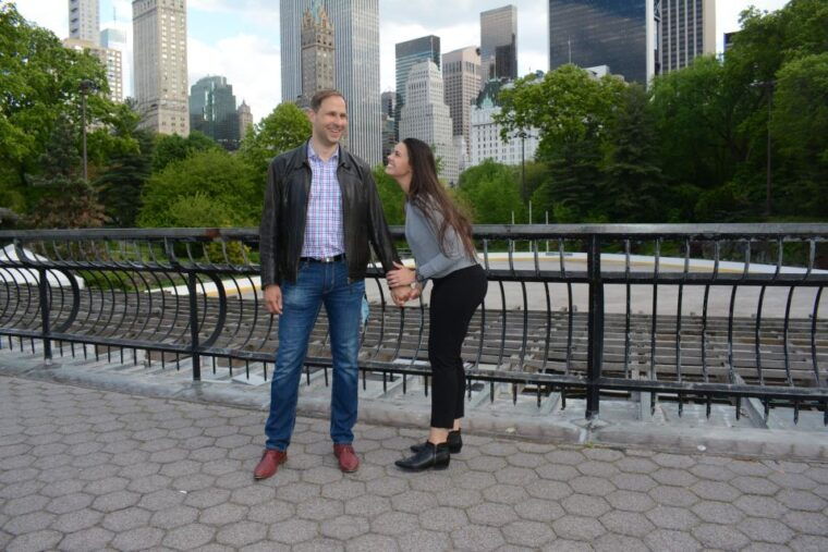 private-nyc-walking-tour-with-a-personal-photographer