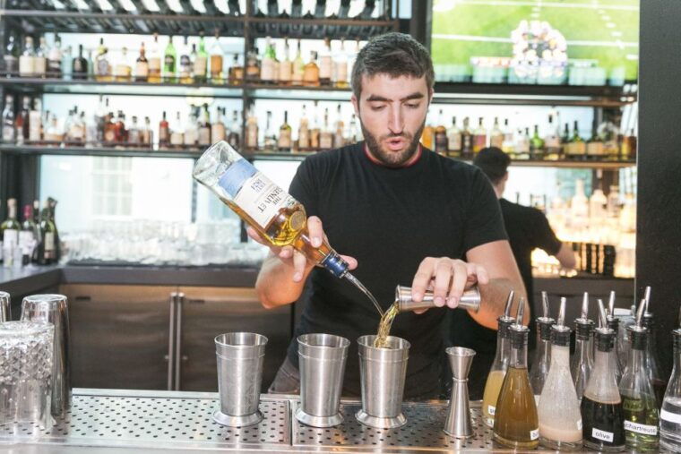 private-seattle-tour-craft-cocktails-spirits-tasting