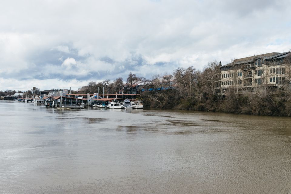 sacramento-river-cruise-with-narrated-history