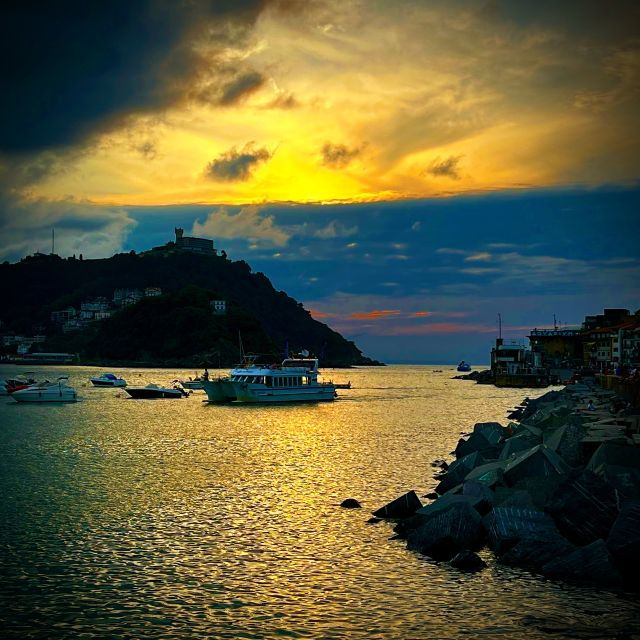 san-sebastian-panoramic-catamaran-tour-of-the-bay-and-coast