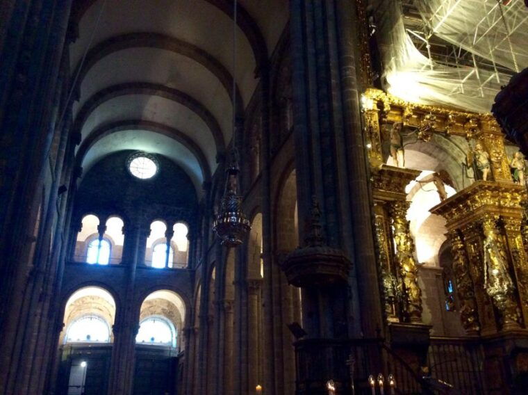 santiago-cathedral-guided-tour-with-portico-de-la-gloria
