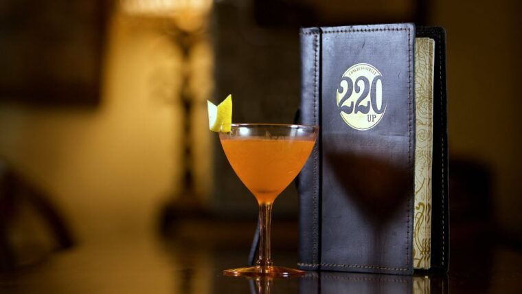 savannah-cocktail-class-at-american-prohibition-museum