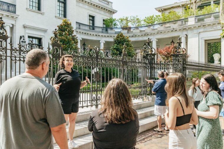 savannah-ghosts-asylums-voodoo-and-horror-walking-tour