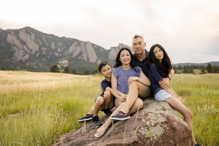 scenic-mountain-photoshoot-in-boulder-colorado-3