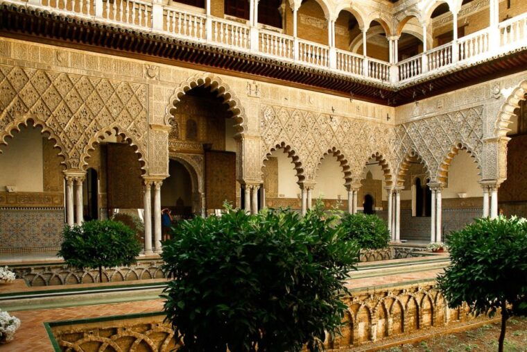 seville-cathedral-giralda-alcazar-guided-tour