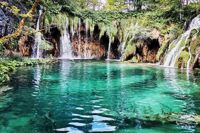 split-to-zagreb-or-airport-zagreb-via-plitvice-lakes-for-singles-or-couples