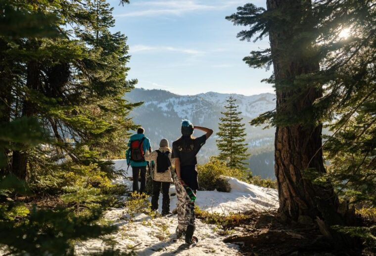 sunset-snowshoe-guided-hike