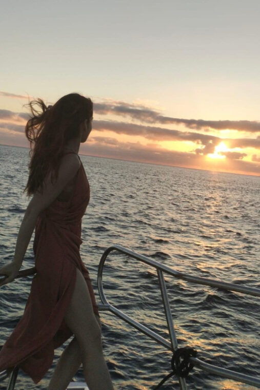 sunset-yacht-tour-with-food-and-wine-tasting