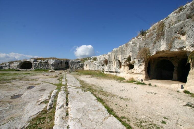 syracuse-neapolis-archaeological-park-small-group-tour