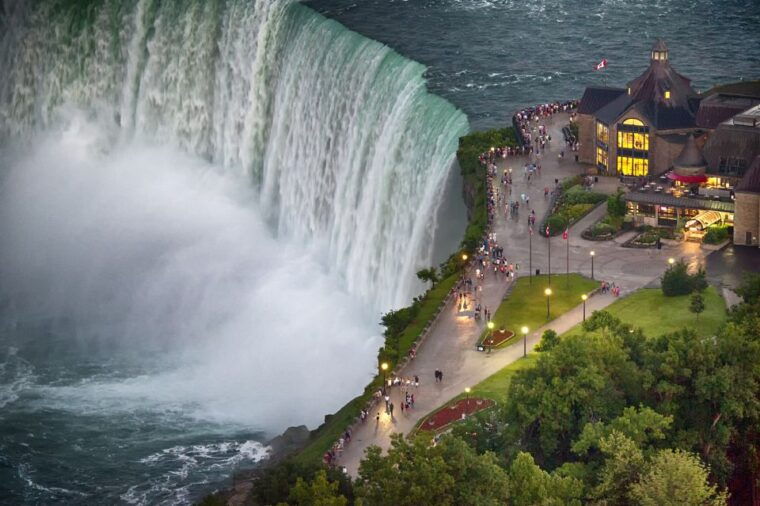 toronto-small-group-niagara-falls-day-trip
