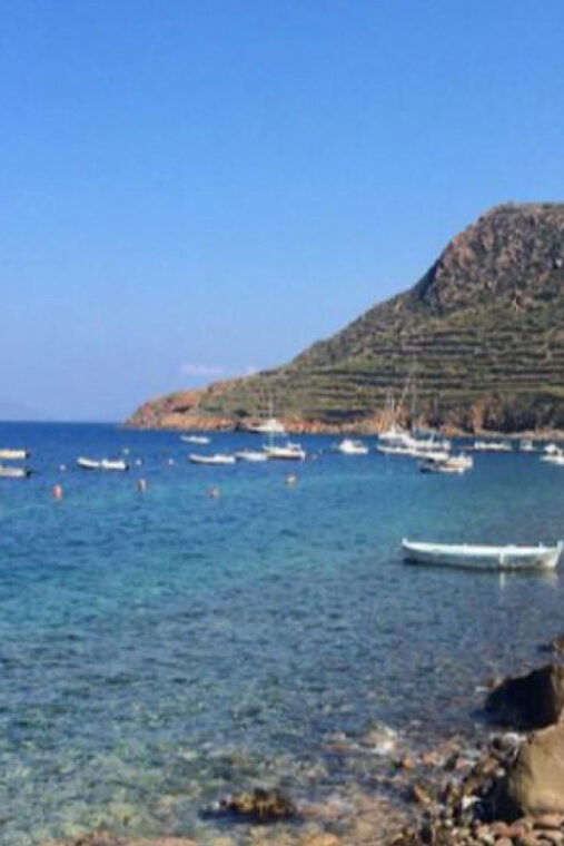 tour-alicudi-and-filicudi-max-12-p