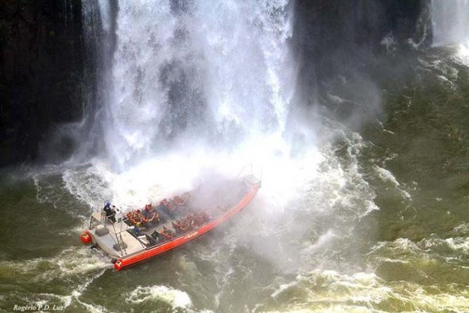 transfer-in-igu-iguassu-falls-brazilian-side-macuco-boat-safari
