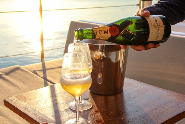 venice-catamaran-sunset-jazz-cruise-with-aperitivo