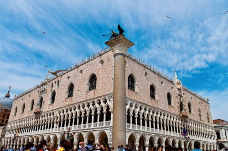 venice-st-marks-basilica-doges-palace-and-gondola-ride