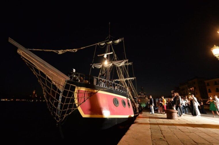 venice-venetian-lagoon-tour-and-galleon-dinner