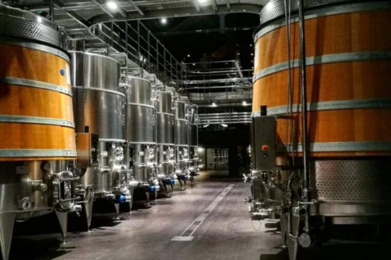 wine-tasting-and-winery-tour-of-oltrepo-pavese-tradition