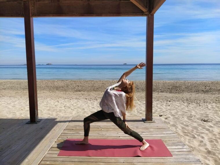 yoga-meditation-at-the-beach-or-in-the-forest