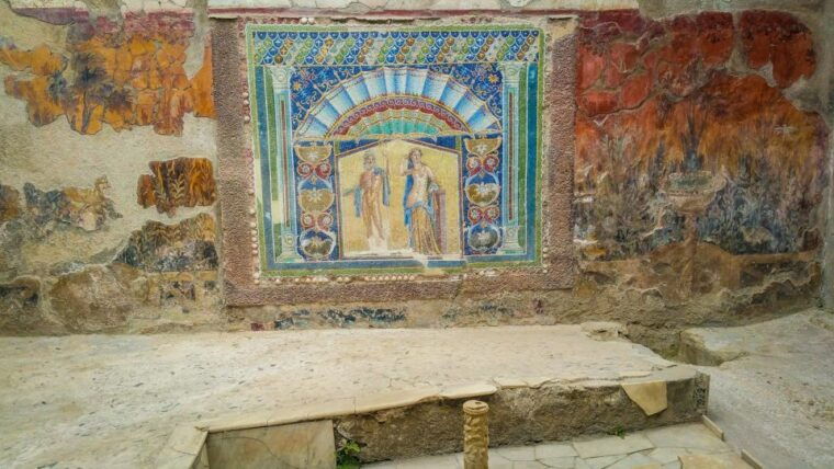 2-hour-private-tour-of-the-ruins-of-herculaneum-2