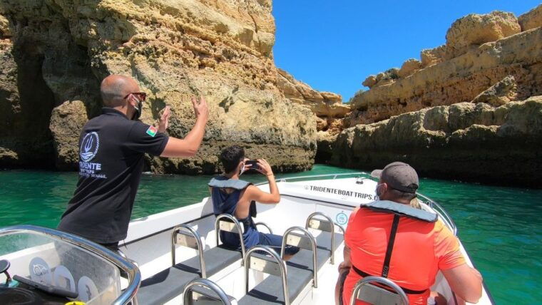 2-hours-private-benagil-caves-and-beaches-boat-tour