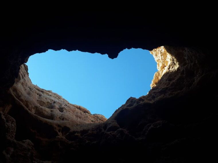 algarve-boat-trip-to-the-caves-of-benagil