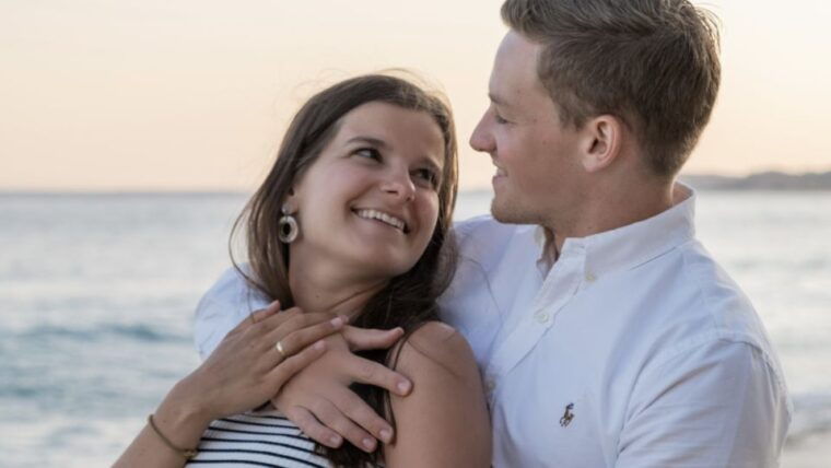algarve-photoshoot-for-couple-family-portrait