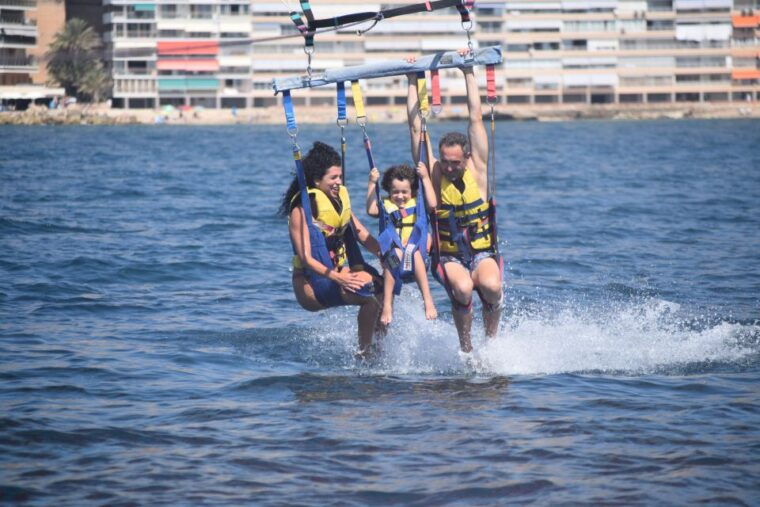 alicante-boat-trip-and-parasailing-experience-with-drink