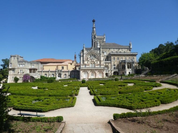 an-adventure-through-the-forest-and-palace-of-bussaco-coim