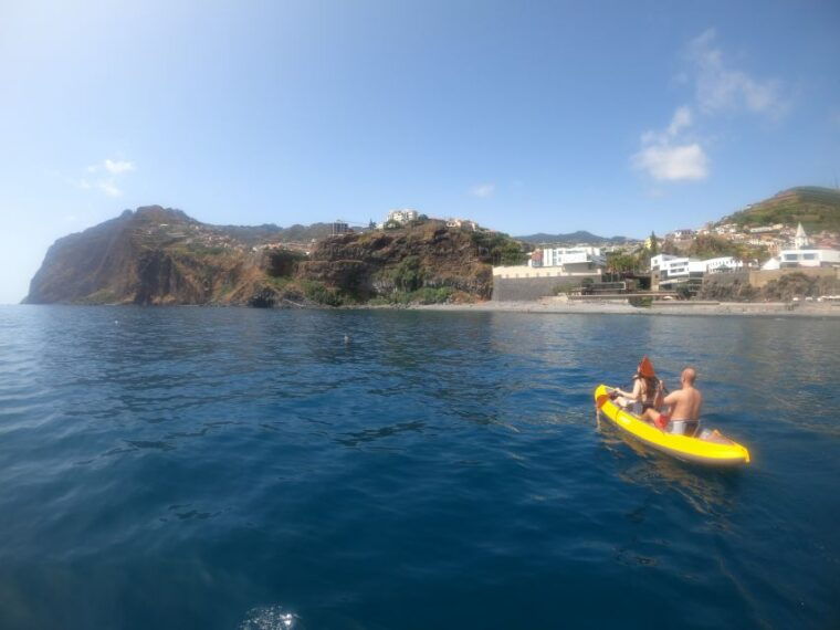 camara-de-lobos-private-guided-kayaking-tour-in-madeira