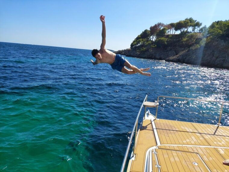 catamaran-eco-experience-at-palma-bay
