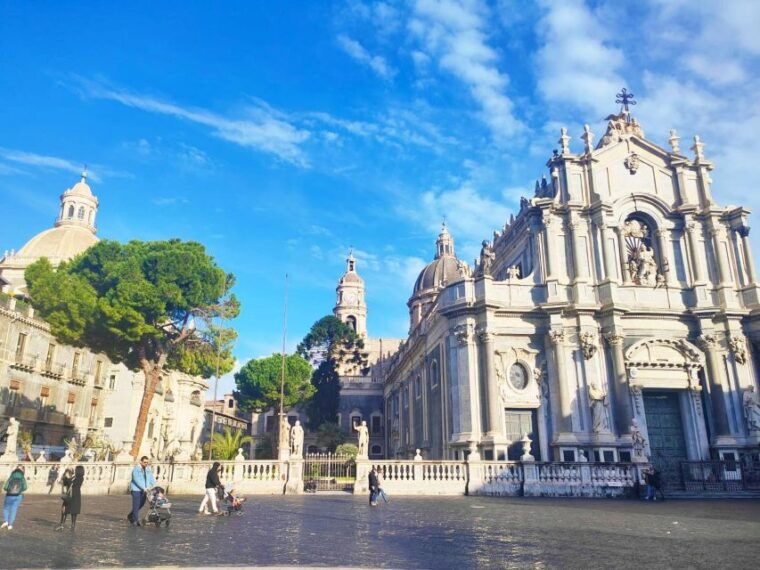 catania-street-food-tour-fish-market-city-centre