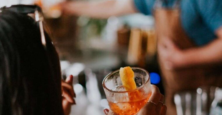 charleston-sip-history-in-the-the-sun-cocktail-class