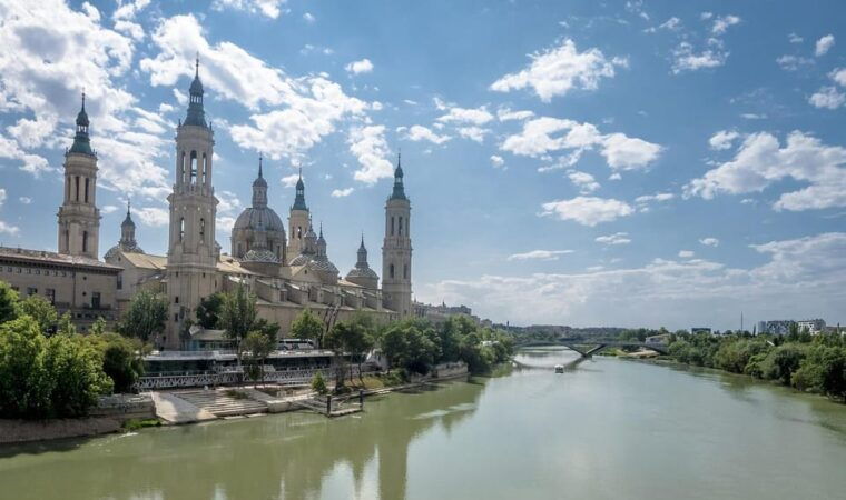 discover-zaragoza-complete-tour-wine-and-tapas