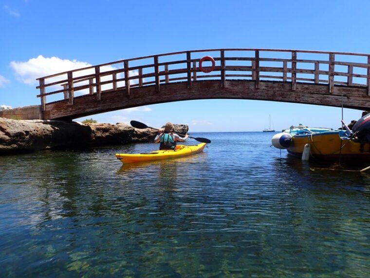 favignana-kayak-excursion-snorkelling-and-adventure