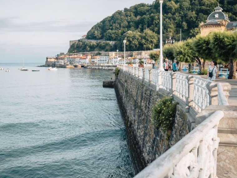 from-bilbao-gaztelugatxe-and-san-sebastian-minibus-tour