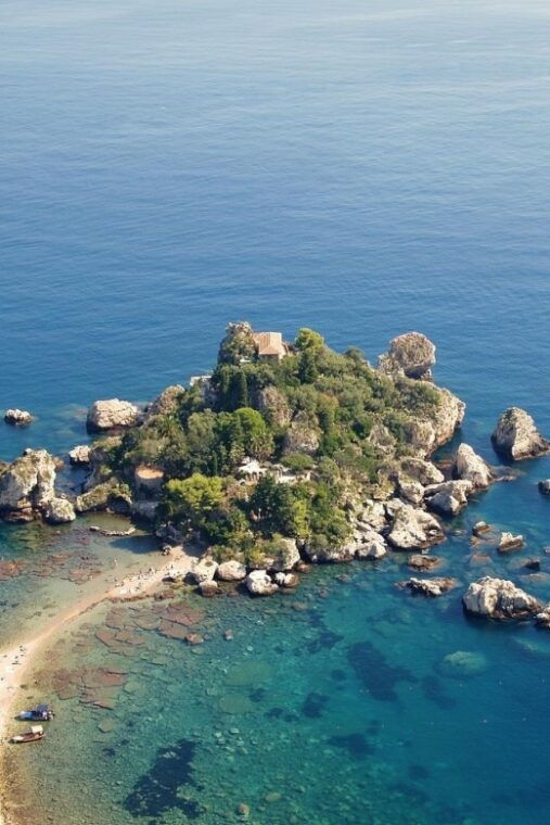 from-messina-day-tour-to-etna-volcano-winery-and-taormina