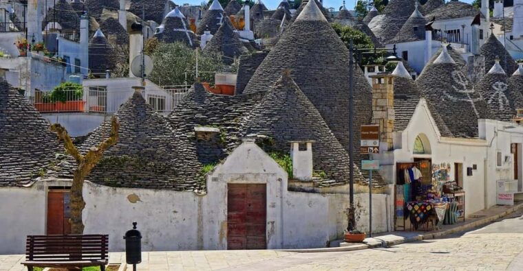 from-polignano-a-mare-alberobello-guided-tour