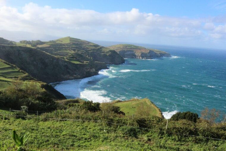 from-ponta-delgada-furnas-lake-shore-4x4-guided-day-trip