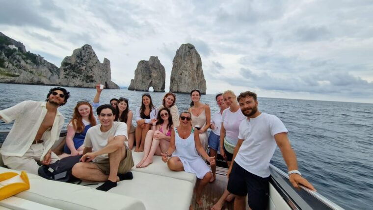 from-positano-capri-sorrento-capri-private-yacht-tour